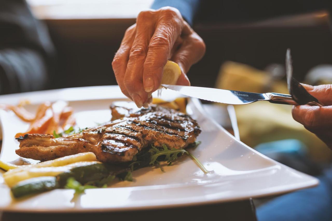 Zum Kleinen Italiener - Ristorante Pizzeria Pension Geinberg Ngoại thất bức ảnh